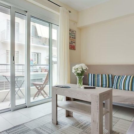 Melina'S Apartment By The Tube Athens Ngoại thất bức ảnh