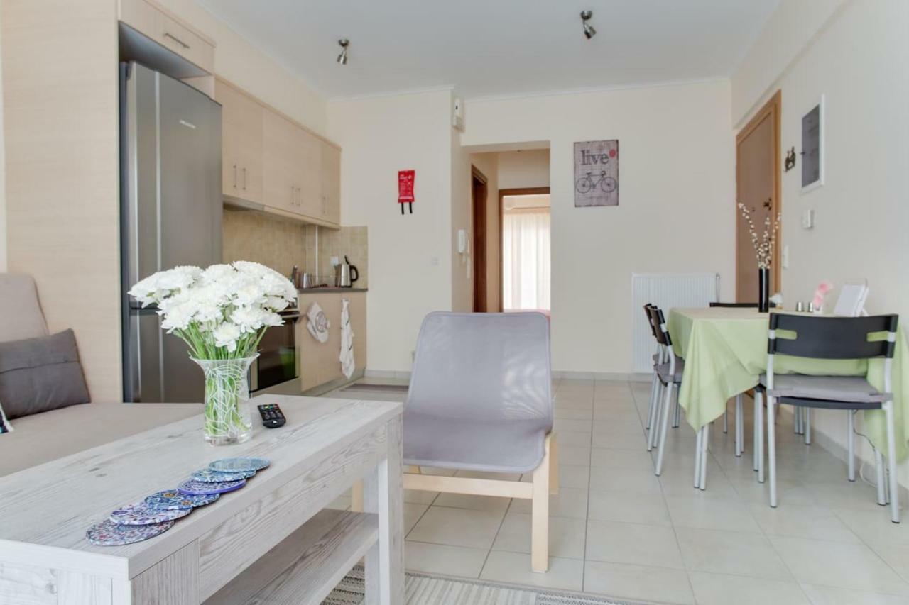 Melina'S Apartment By The Tube Athens Ngoại thất bức ảnh