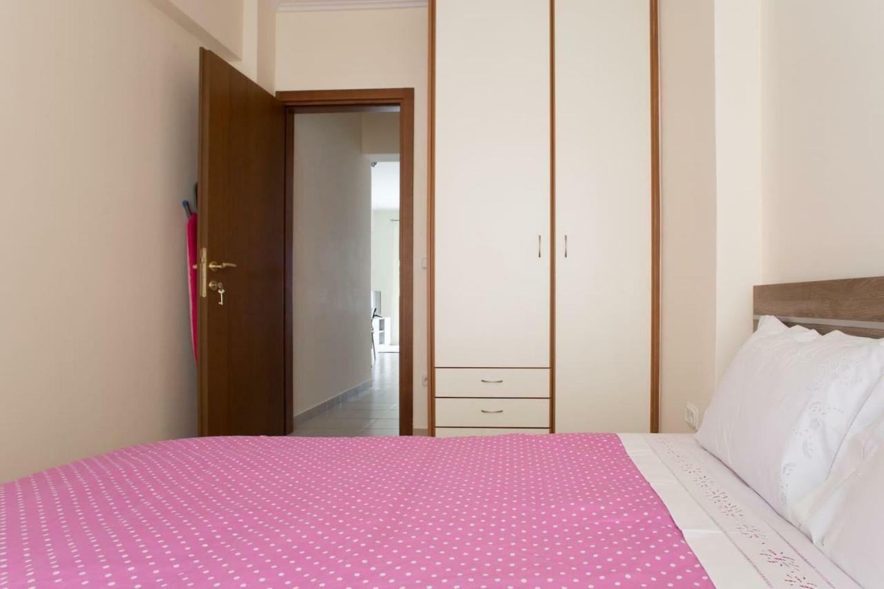 Melina'S Apartment By The Tube Athens Ngoại thất bức ảnh