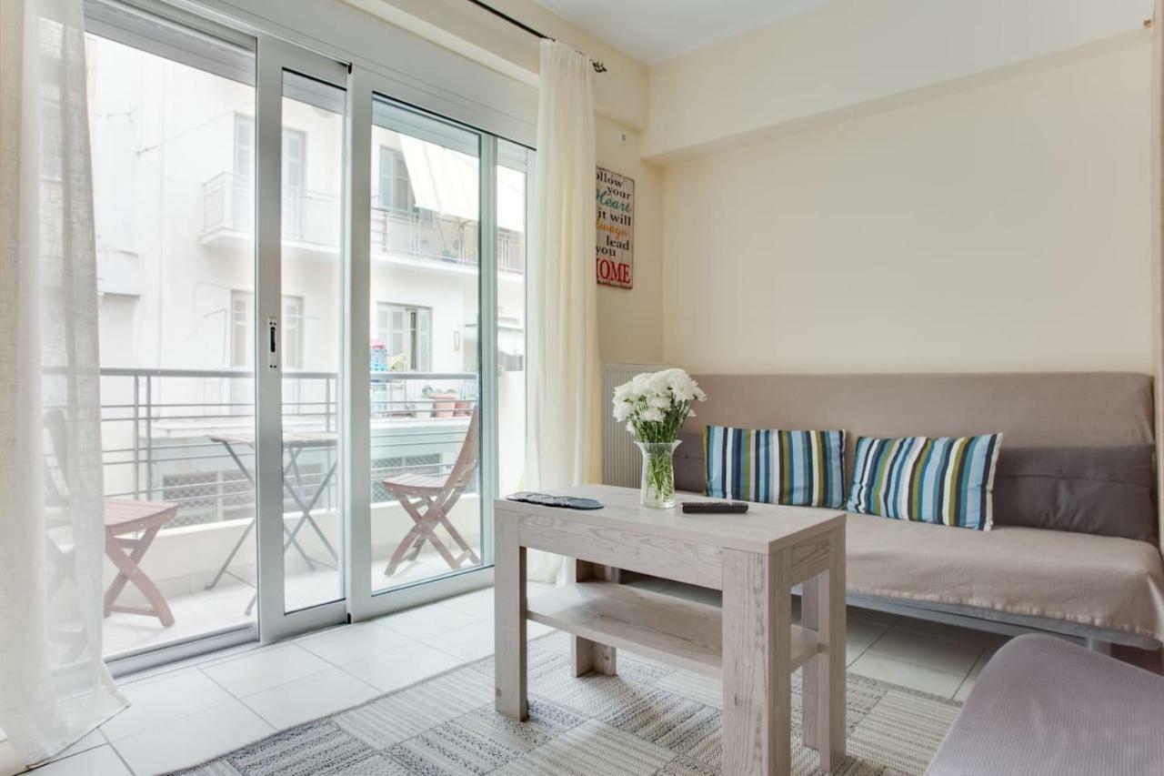 Melina'S Apartment By The Tube Athens Ngoại thất bức ảnh